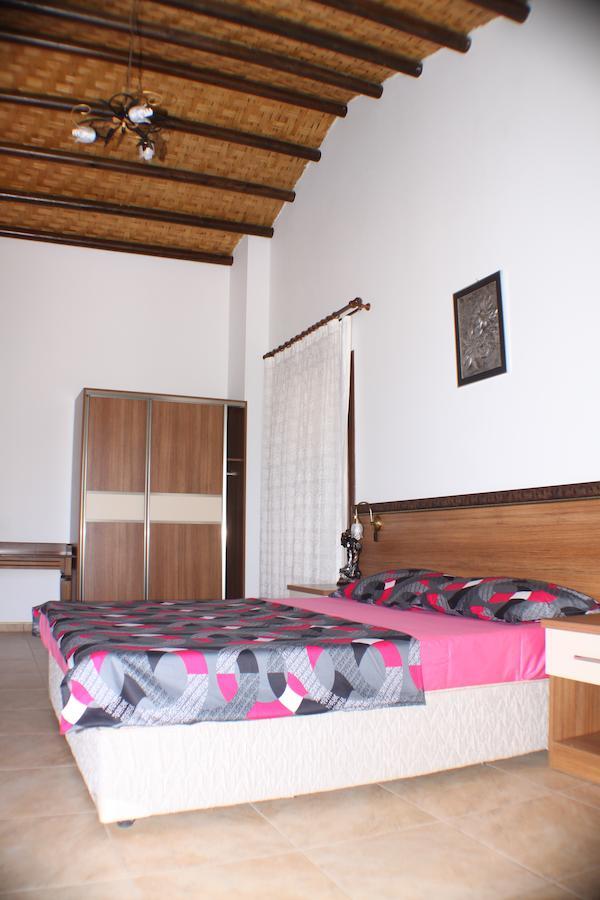 Vouni King Hotel Limnitis Exterior foto